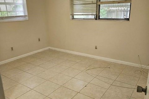 Villa ou maison à louer à Sunrise, Floride: 3 chambres, 122.17 m2 № 2261812 - photo 3