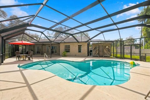 Villa ou maison à vendre à Tampa, Floride: 3 chambres, 159.42 m2 № 2425271 - photo 4