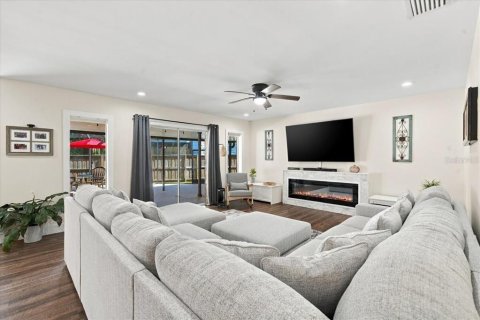 Villa ou maison à vendre à Tampa, Floride: 3 chambres, 159.42 m2 № 2425271 - photo 26
