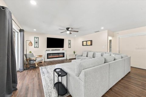Villa ou maison à vendre à Tampa, Floride: 3 chambres, 159.42 m2 № 2425271 - photo 25