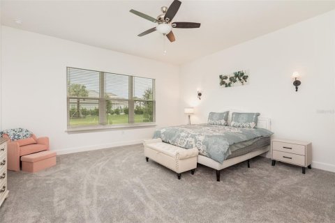 House in Sarasota, Florida 4 bedrooms, 283.44 sq.m. № 1894630 - photo 23