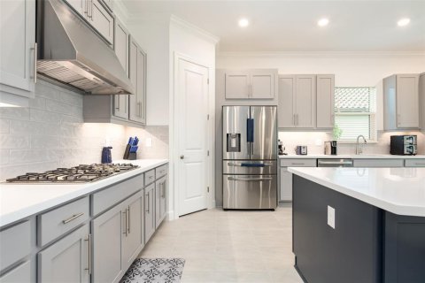 House in Sarasota, Florida 4 bedrooms, 283.44 sq.m. № 1894630 - photo 8