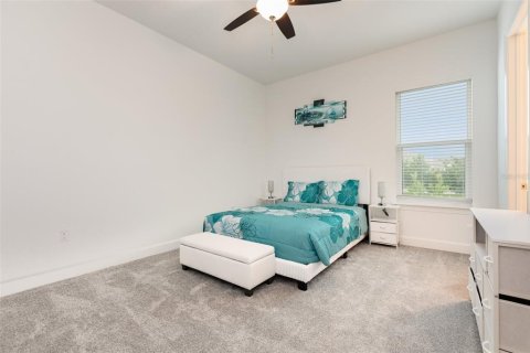 House in Sarasota, Florida 4 bedrooms, 283.44 sq.m. № 1894630 - photo 30