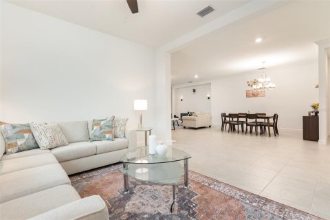 House in Sarasota, Florida 4 bedrooms, 283.44 sq.m. № 1894630 - photo 19