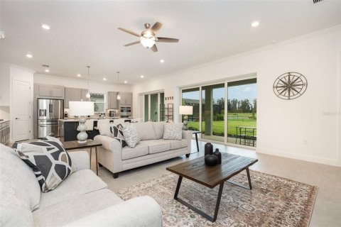 House in Sarasota, Florida 4 bedrooms, 283.44 sq.m. № 1894630 - photo 12