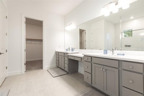 House in Sarasota, Florida 4 bedrooms, 283.44 sq.m. № 1894630 - photo 27