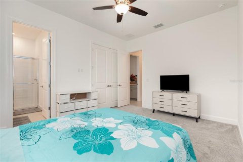 House in Sarasota, Florida 4 bedrooms, 283.44 sq.m. № 1894630 - photo 29