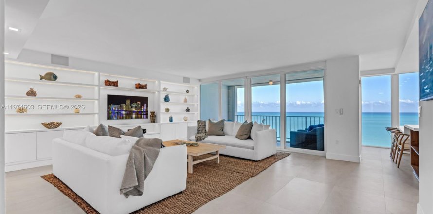 Кондоминиум с 2 спальнями в Ки-Бискейн, Флорида № 2036028