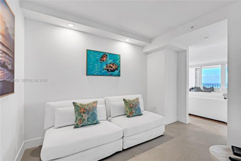 Снять в аренду кондоминиум в Ки-Бискейн, Флорида 2 спальни, 174.19м2, № 2036028 - фото 26