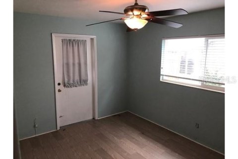 Villa ou maison à louer à Saint Petersburg, Floride: 2 chambres, 71.35 m2 № 1877471 - photo 8