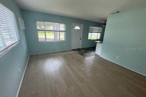 Villa ou maison à louer à Saint Petersburg, Floride: 2 chambres, 71.35 m2 № 1877471 - photo 6