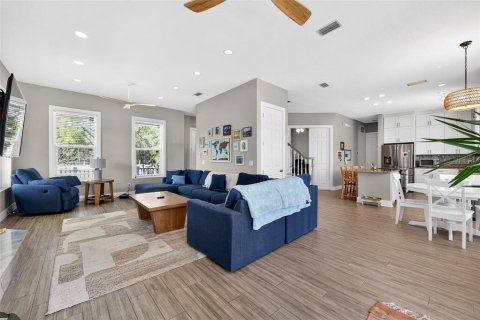 Купить виллу или дом в Тампа, Флорида 6 комнат, 308.71м2, № 2094019 - фото 19