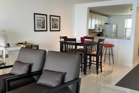 Condominio en venta en St. Lucie, Florida, 2 dormitorios, 97.83 m2 № 1978517 - foto 4