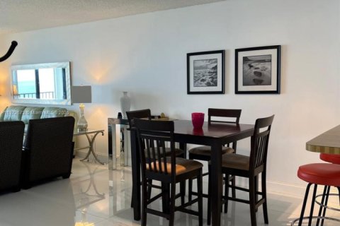 Condominio en venta en St. Lucie, Florida, 2 dormitorios, 97.83 m2 № 1978517 - foto 5