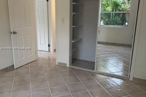 Condo in Miami, Florida, 2 bedrooms  № 2040567 - photo 22