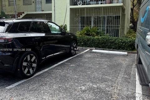 Condo in Miami, Florida, 2 bedrooms  № 2040567 - photo 4