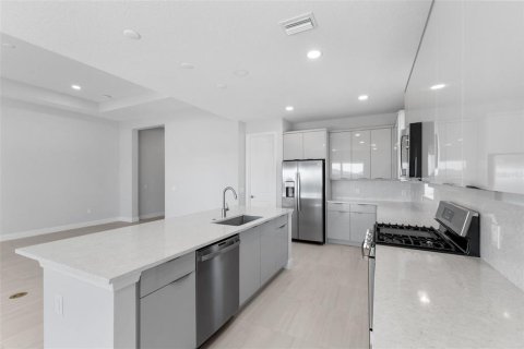Villa ou maison à louer à Sarasota, Floride: 4 chambres, 211.72 m2 № 1906732 - photo 7