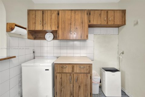 Villa ou maison à vendre à Miami, Floride: 4 chambres, 201.97 m2 № 1695805 - photo 29