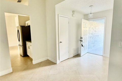 Villa ou maison à vendre à Kissimmee, Floride: 3 chambres, 154.4 m2 № 2228008 - photo 6