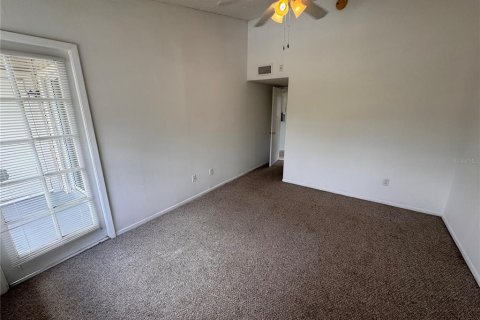 Condo in Orlando, Florida, 2 bedrooms  № 2379006 - photo 10