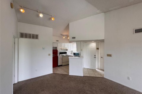 Condo in Orlando, Florida, 2 bedrooms  № 2379006 - photo 3