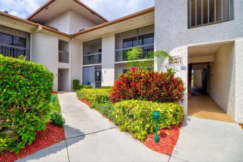 Condo in Fort Pierce, Florida, 2 bedrooms  № 1174108 - photo 1
