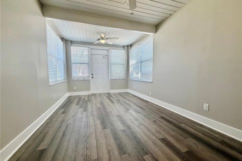 Apartamento en alquiler en Winter Haven, Florida, 1 dormitorio, 47.1 m2 № 2094609 - foto 3