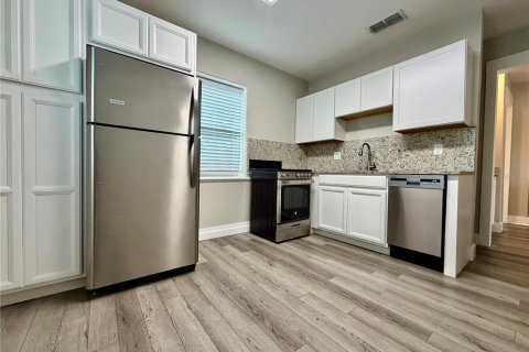 Apartamento en alquiler en Winter Haven, Florida, 1 dormitorio, 47.1 m2 № 2094609 - foto 5