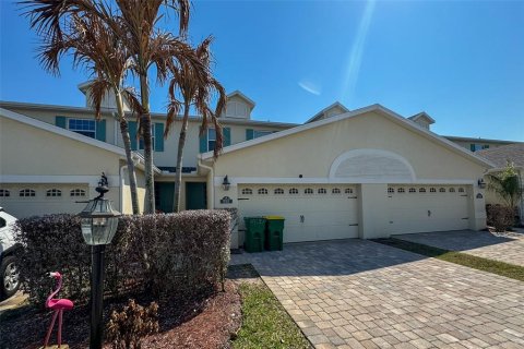 Townhouse in Indian Harbour Beach, Florida 3 bedrooms, 203.73 sq.m. № 2215899 - photo 10