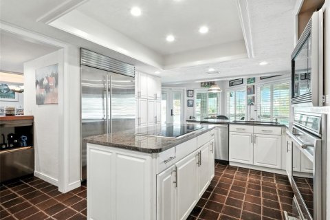House in New Smyrna Beach, Florida 4 bedrooms, 302.03 sq.m. № 2396264 - photo 21