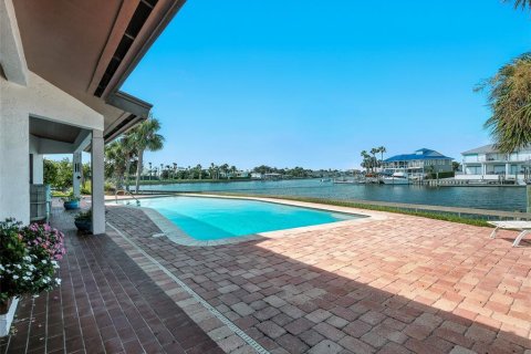House in New Smyrna Beach, Florida 4 bedrooms, 302.03 sq.m. № 2396264 - photo 30