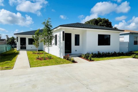 Villa ou maison à louer à Miami, Floride: 3 chambres, 167.22 m2 № 2076393 - photo 3