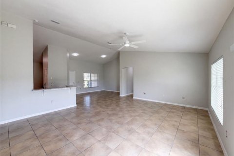 Villa ou maison à vendre à Kissimmee, Floride: 4 chambres, 202.9 m2 № 2354883 - photo 9