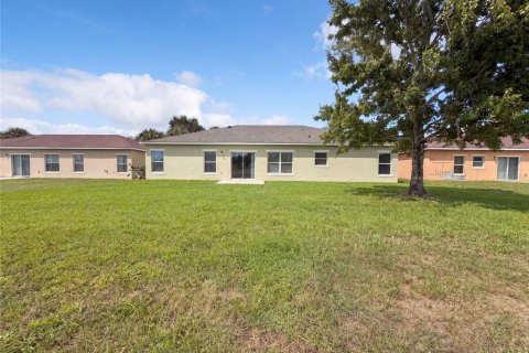 Villa ou maison à vendre à Kissimmee, Floride: 4 chambres, 202.9 m2 № 2354883 - photo 5