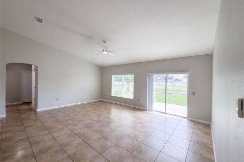 Villa ou maison à vendre à Kissimmee, Floride: 4 chambres, 202.9 m2 № 2354883 - photo 11