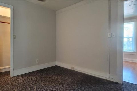 Propiedad comercial en venta en Saint Petersburg, Florida, 6 dormitorios, 243.59 m2 № 2111725 - foto 19