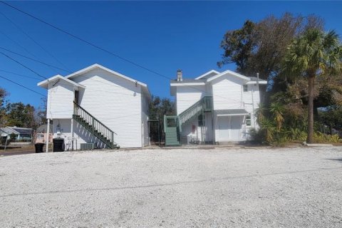 Propiedad comercial en venta en Saint Petersburg, Florida, 6 dormitorios, 243.59 m2 № 2111725 - foto 6