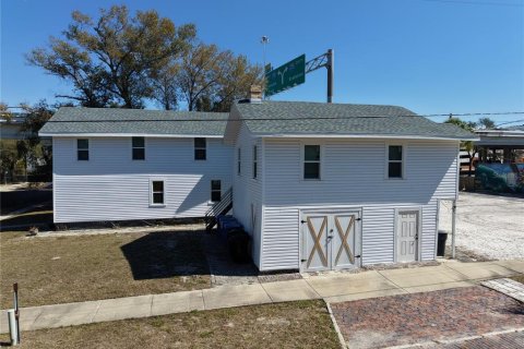 Propiedad comercial en venta en Saint Petersburg, Florida, 6 dormitorios, 243.59 m2 № 2111725 - foto 24