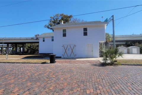 Propiedad comercial en venta en Saint Petersburg, Florida, 6 dormitorios, 243.59 m2 № 2111725 - foto 4