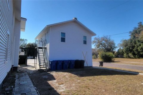 Propiedad comercial en venta en Saint Petersburg, Florida, 6 dormitorios, 243.59 m2 № 2111725 - foto 9