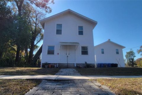 Propiedad comercial en Saint Petersburg, Florida 6 dormitorios, 243.59 m2 № 2111725