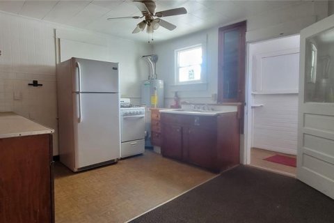 Propiedad comercial en venta en Saint Petersburg, Florida, 6 dormitorios, 243.59 m2 № 2111725 - foto 14