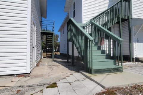 Propiedad comercial en venta en Saint Petersburg, Florida, 6 dormitorios, 243.59 m2 № 2111725 - foto 8