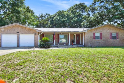 House in Mary Esther, Florida 3 bedrooms, 156.73 sq.m. № 590407 - photo 1