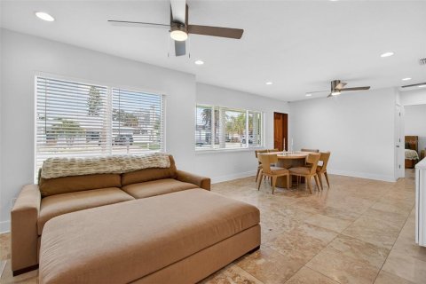 Villa ou maison à vendre à Saint Pete Beach, Floride: 2 chambres, 101.26 m2 № 2166860 - photo 26