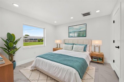 Villa ou maison à vendre à Port Charlotte, Floride: 4 chambres, 177.81 m2 № 2351612 - photo 21