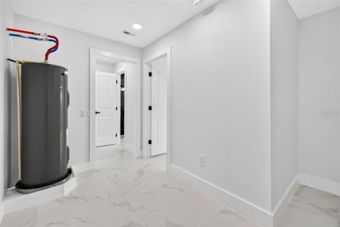 Villa ou maison à vendre à Port Charlotte, Floride: 4 chambres, 177.81 m2 № 2351612 - photo 28