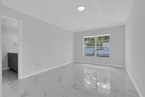 House in Tampa, Florida 3 bedrooms, 146.51 sq.m. № 1837474 - photo 21