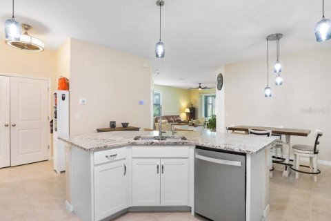 Casa en venta en San Antonio, Florida, 3 dormitorios, 147.44 m2 № 1884945 - foto 8
