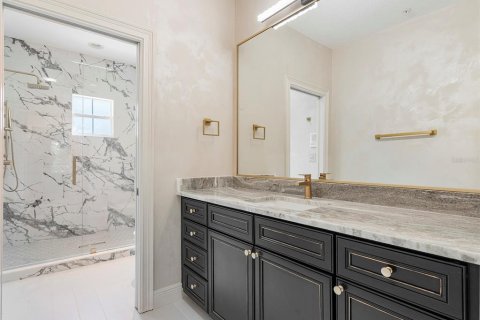 Touwnhouse à vendre à Orlando, Floride: 3 chambres, 239.32 m2 № 2133572 - photo 4